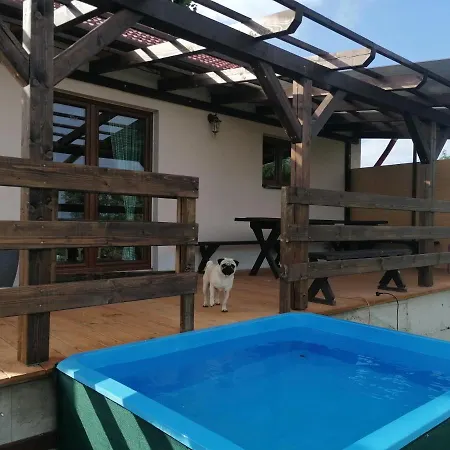 Chaloupka U Montyho Hébergement de vacances